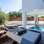 Villa Maria *